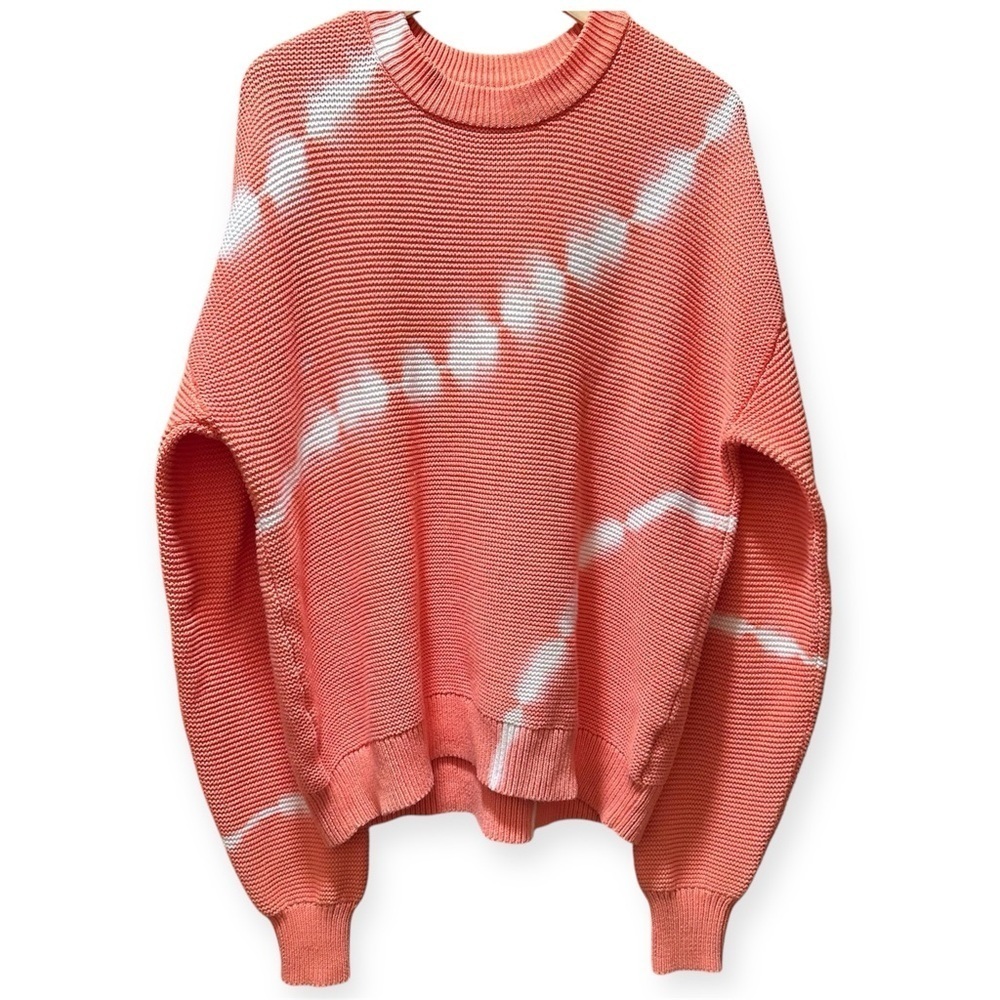 EUC Old Navy Women's Sweater in Coral and White